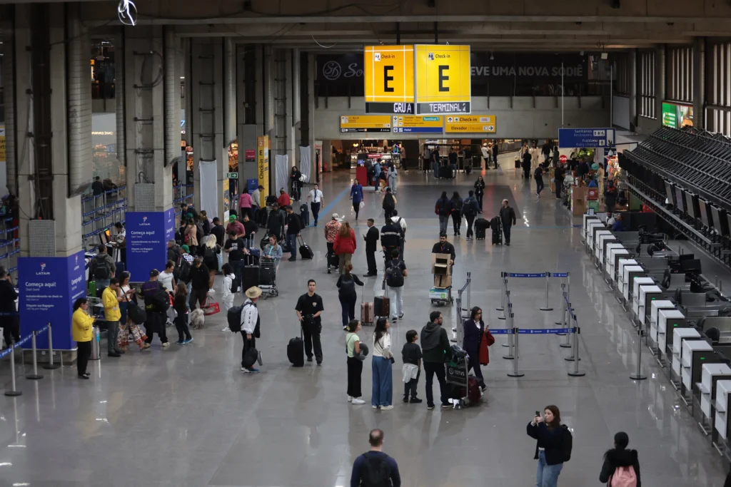 Carga milionária de placas de vídeo some no aeroporto de guarulhos