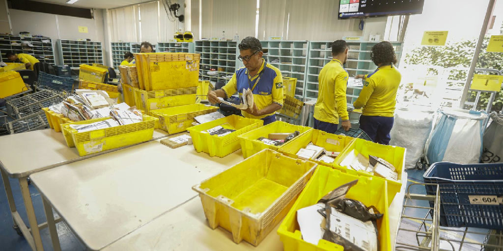 Correios e Aliexpress reforçam parceria para agilizar entregas no Brasil