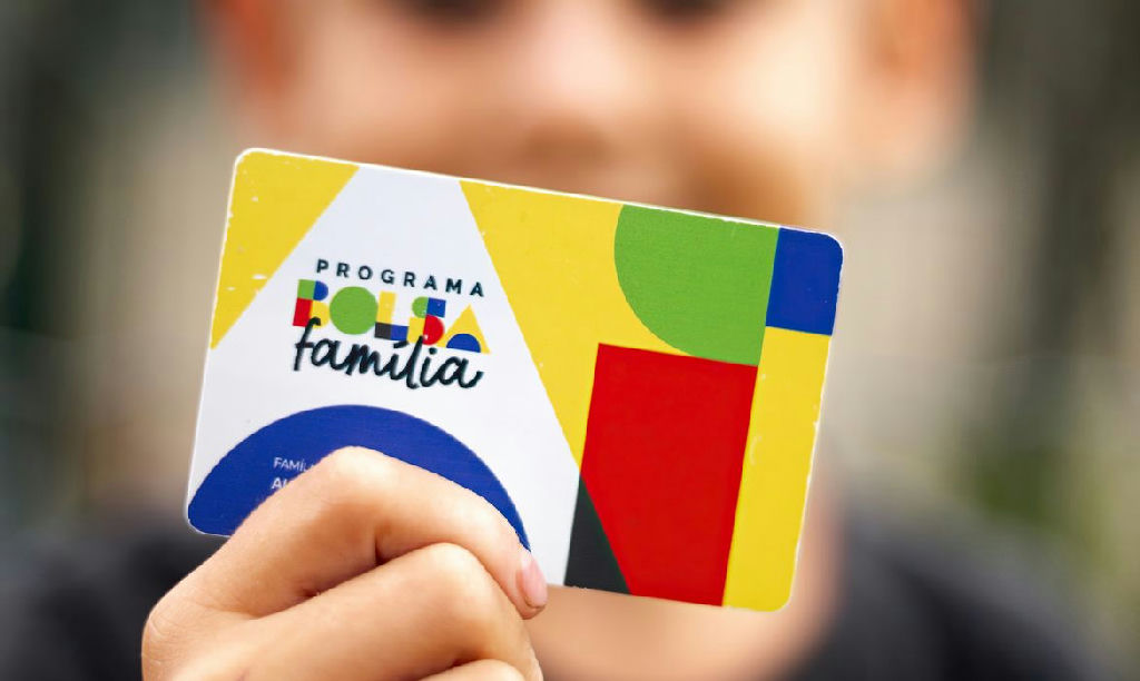 Cortes em auxílios sociais ameaçam economia de cidades do interior