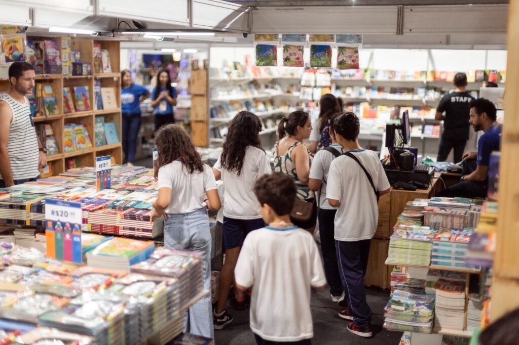 Escolas públicas e particulares já podem garantir vagas na bienal literária