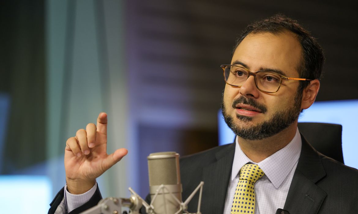 Falsas promessas de Pix MEI levam governo a emitir alerta sobre início do cadastro