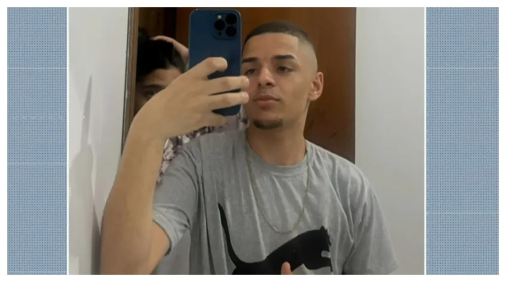 Jovem é morto com 27 tiros por PM's que confundiram celular com arma em São Paulo