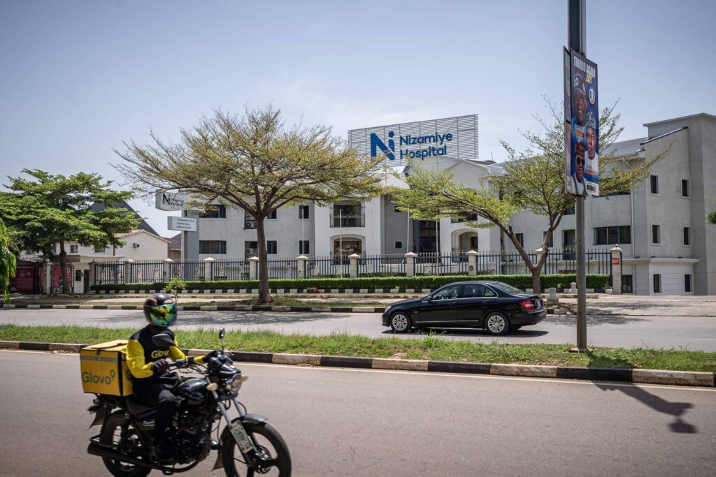 Nigéria monitora contatos após período de incerteza com caso de ebola