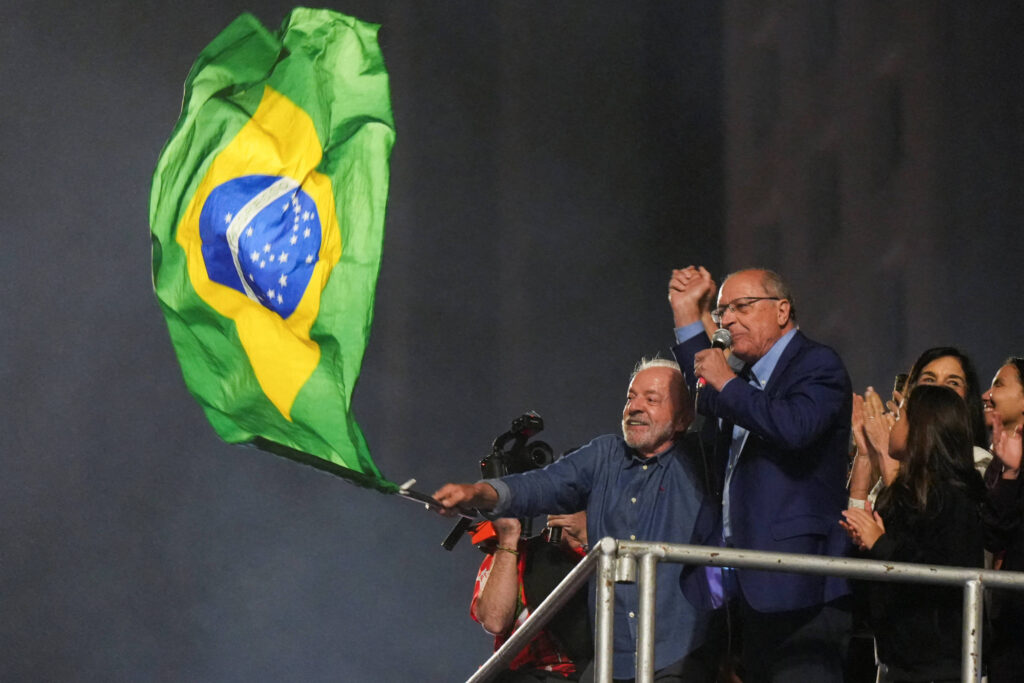 Vitória de Lula nas urnas barra tentações autocráticas, avalia Celso de Mello