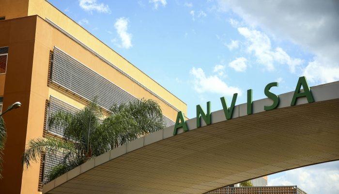 Anvisa libera venda de medicamentos via aplicativos e marketplaces no Brasil