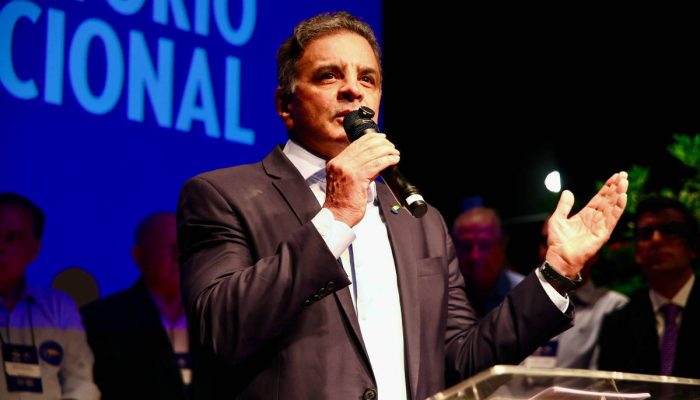 Após quatro décadas, Aécio Neves não disputará eleições e mira reestruturação do PSDB