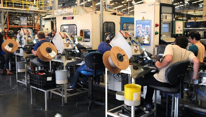 Atividade econômica brasileira registra leve alta de 0,3% em agosto, aponta Ibc-br