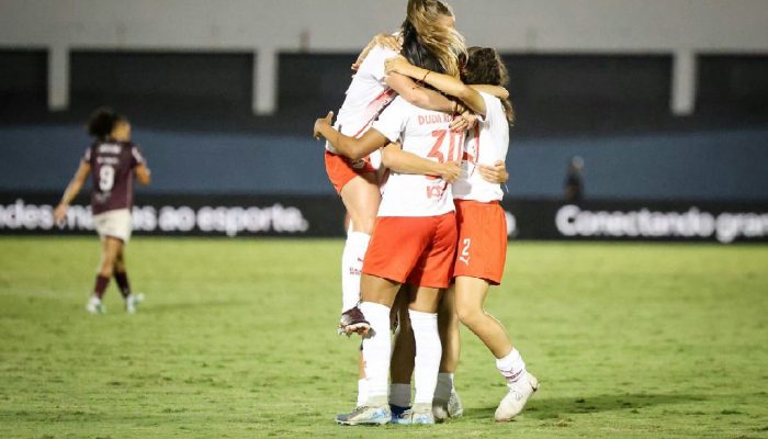 Bragantino vence Ferroviária e larga na frente nas quartas da Copa do Brasil