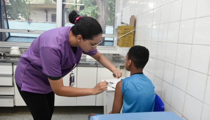 Campanha de Multivacinação em Guarulhos supera 8 mil doses aplicadas no primeiro dia