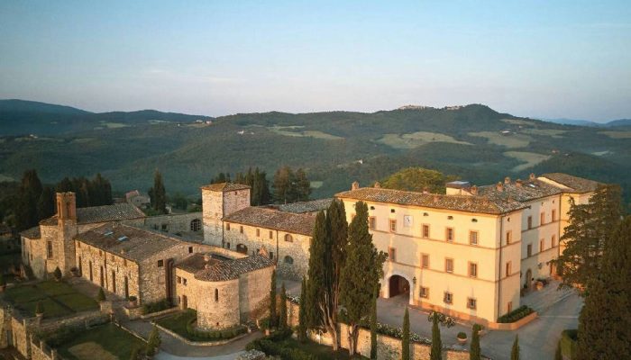 Castelo histórico na Toscana reabre sob gestão Belmond: luxo, design e raízes milenares