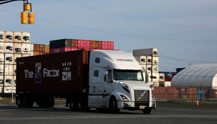 Crescimento do PIB dos EUA desacelera no 2º trimestre, mas demanda interna surpreende