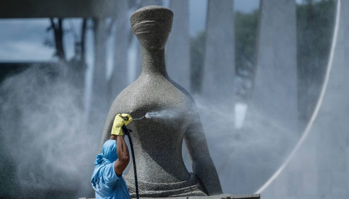 Críticas a penduricalhos no funcionalismo público unem espectros políticos e miram o Judiciário