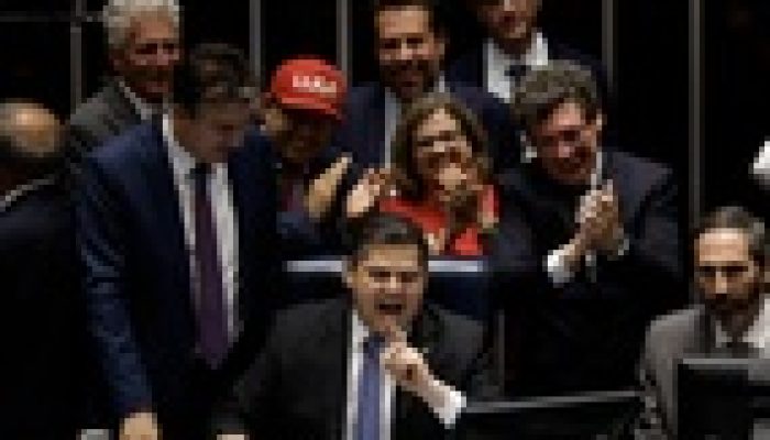 Davi Alcolumbre agenda promulgação do fim da escala 6x1 com expectativa de presença de Lula