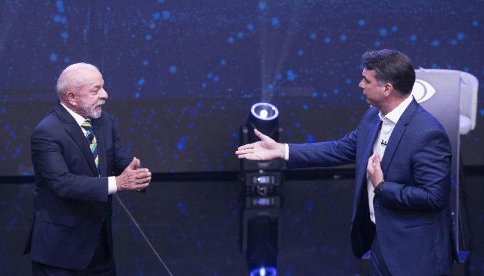 Debate presidencial foca em economia com embate sobre legado e inflação