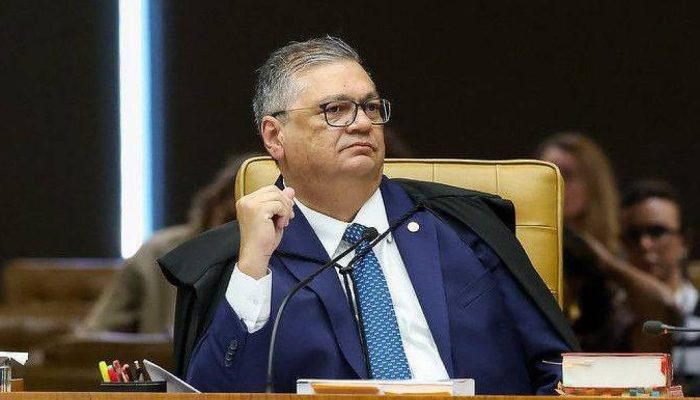 Dino ordena inquérito na PF contra ataques a imagens religiosas em meio à tensão eleitoral