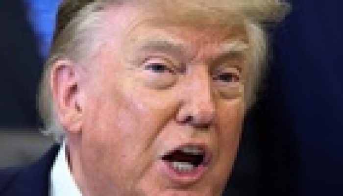 Donald Trump evita endosso a Flávio Bolsonaro e mantém cautela sobre eleições brasileiras