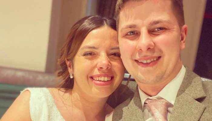 Dor de cabeça persistente revela câncer cerebral terminal em jovem galês