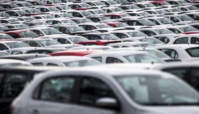 Emplacamentos de veículos sobem 10% em julho e setor projeta alta anual
