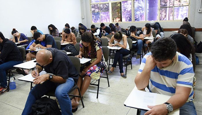 Encceja 2026: provas de certificação mobilizam milhares em todo o país neste domingo