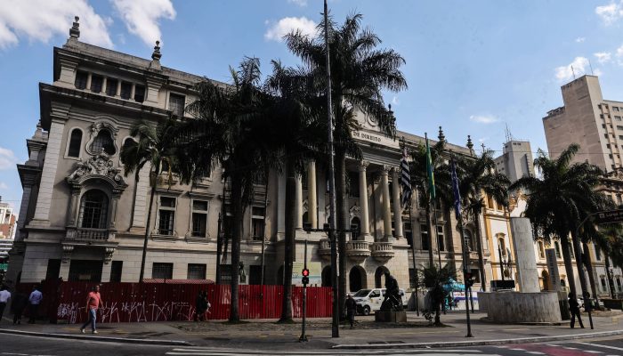 Ex-ministros do STF e juristas lançam manifesto pela democracia em São Paulo