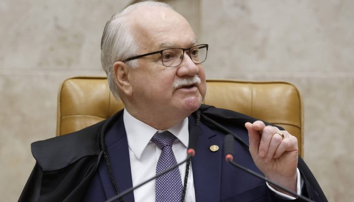 Fachin arquiva cinco investigações ligadas ao inquérito das fake news