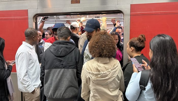 Greve na CPTM paralisa linhas essenciais e Prefeitura de São Paulo suspende rodízio de veículos