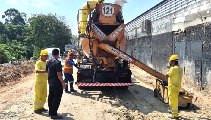 Guarulhos inicia pavimentação de trecho da avenida Baquirivu, atendendo antiga demanda