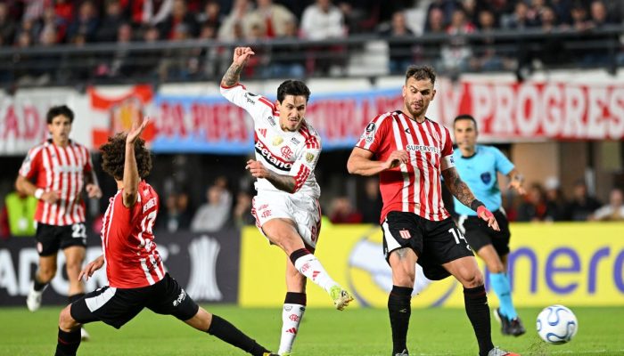 4 a 1 na Copa Libertadores. Corinthians derrota Santa Fe e segue 100% na Copa Li