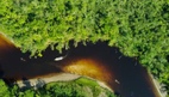 Afogamento em Bertioga: turista de 25 anos morre após desaparecer no rio Guaratuba