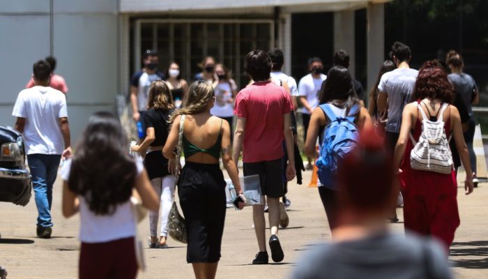 ensino superior no planeta, “que desempenha um papel insubstituível na construçã