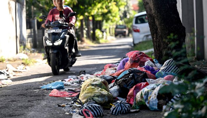 Crise do lixo atinge o paraíso de Bali após fechamento de aterro