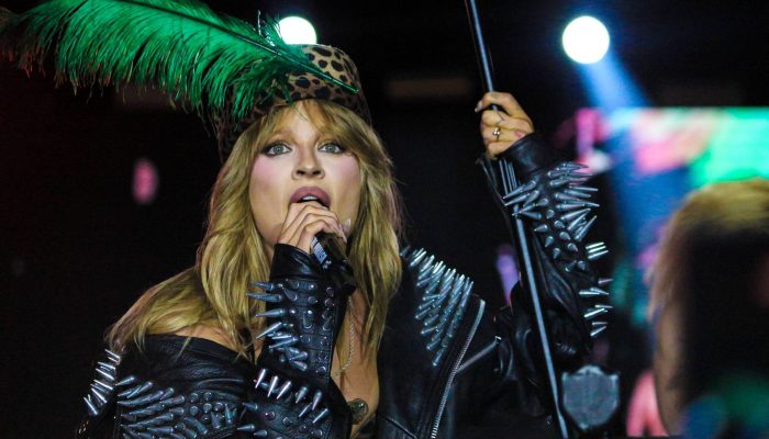 Luísa Sonza na Virada Cultural: show desafiado por chuva, falhas e desmaios na plateia