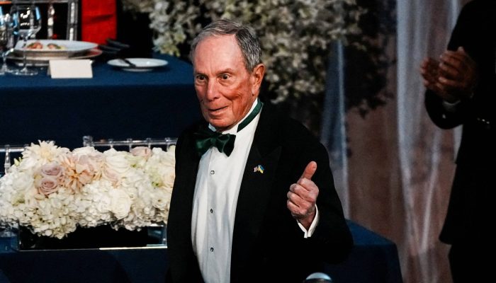 Michael Bloomberg investe milhões para fortalecer lobby verde contra combustíveis fósseis