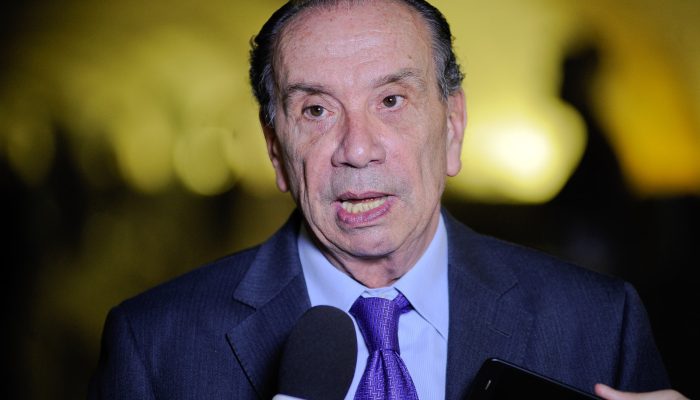 27 anos. O descontentamento com o PSDB, entretanto, era antigo. Ele já acumulava