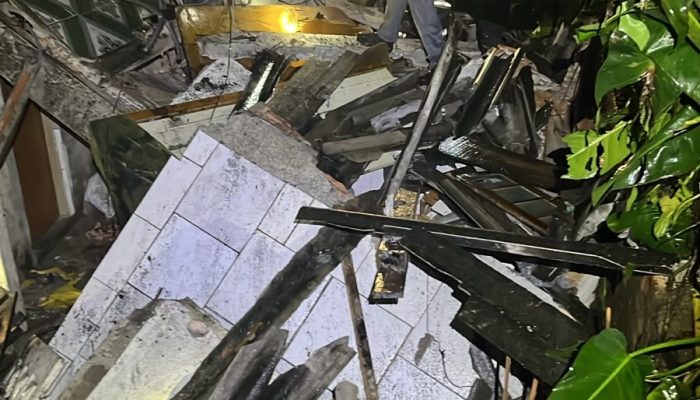 volta das 23h25. Cerca de 10 pessoas vivem no local. O primeiro pavimento da con