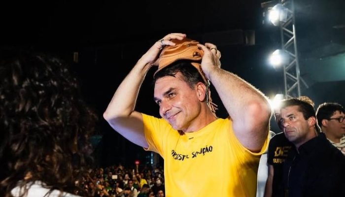 dia para dar de presente. Qualquer pessoa que não é assinante poderá ler. benefí