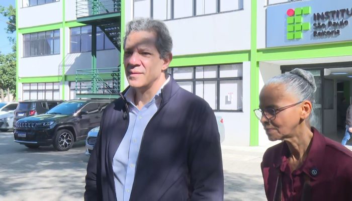 Fernando Haddad e Marina Silva durante visita ao Instituto Federal de São Paulo Reprodução/TV Globo