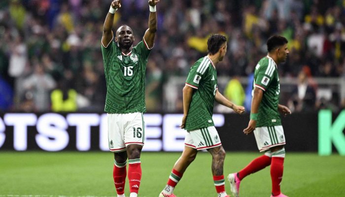 México avança às oitavas da Copa como coanfitrião invicto após vitória sobre Equador