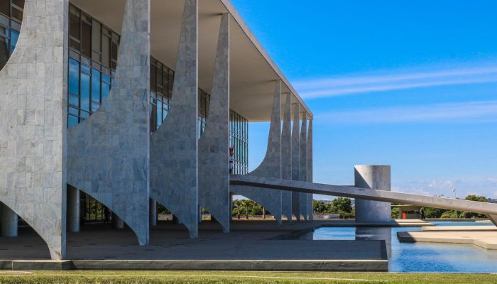 Lei de Reciprocidade: entenda como o Brasil planeja responder às tarifas dos EUA