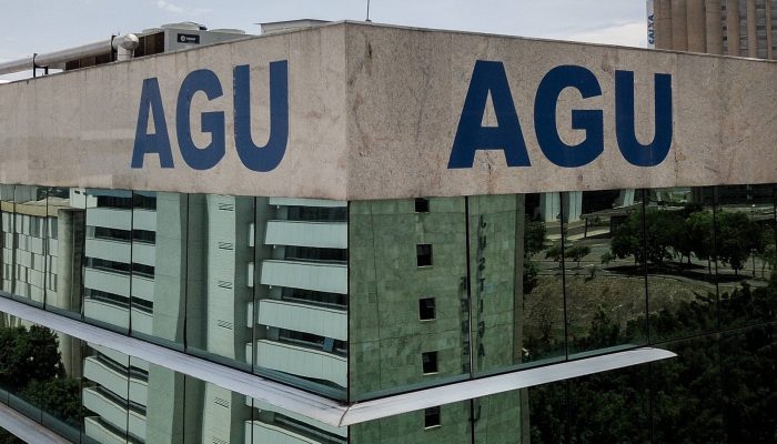 AGU tenta barrar divulgação de honorários bilionários após decisão da CGU