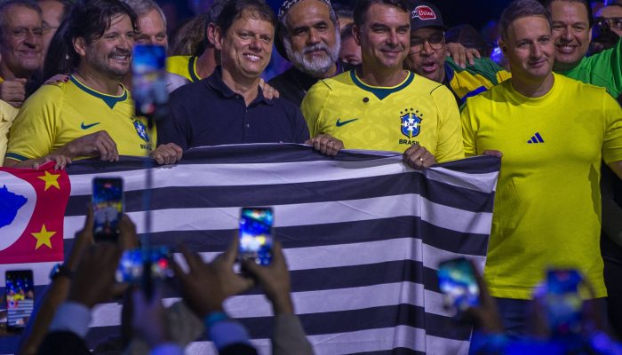 União-pp de São Paulo formaliza apoio a Flávio Bolsonaro e Derrite ao Senado em convenção