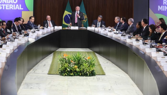 Planalto orienta ministros a intensificar comunicação com rigor da lei eleitoral