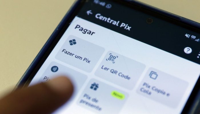A ascensão do PIX e o desafio à hegemonia financeira dos Estados Unidos no Brasil