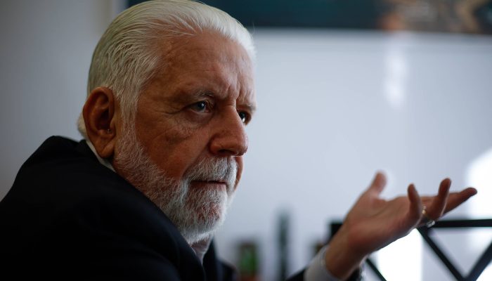 Polícia Federal intima Jaques Wagner para depor em inquérito do caso Master