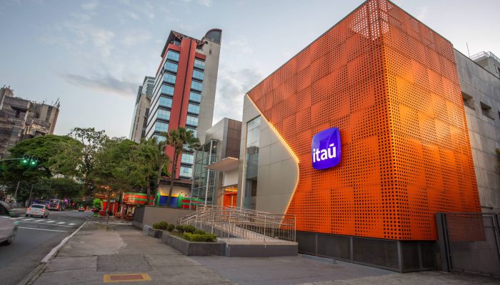 Itaú reduz estimativa para o PIB de 2027 a 0,5% e projeta alta inflacionária