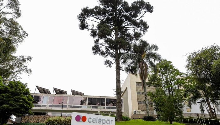 Justiça do Paraná ainda não decide sobre mensagens Pró-bolsonaro de 2022 perto de novas eleições