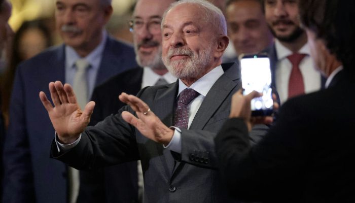 Lula defende estabilidade fiscal e propõe reforma do Judiciário em encontro com empresários
