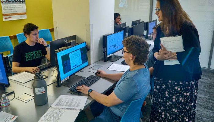 MEC lança dez novos cursos de capacitação online para professores no Dia do Professor