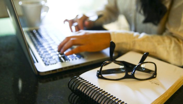 Mulheres no setor de seguros: maioria na força de trabalho, minoria na liderança, revela Susep