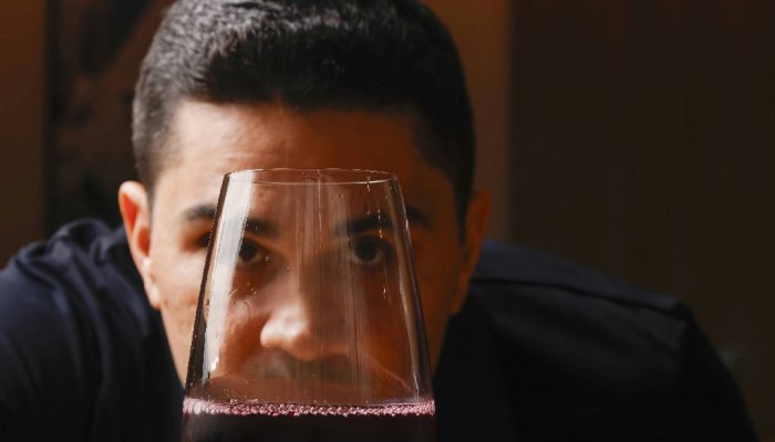 O movimento da sobriedade consciente ganha força nas redes sociais brasileiras